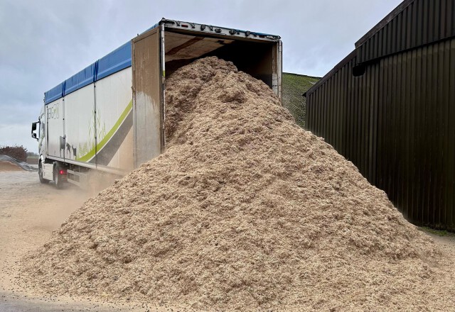 Vlas alternatief-kalk strooisel ligboxenstal